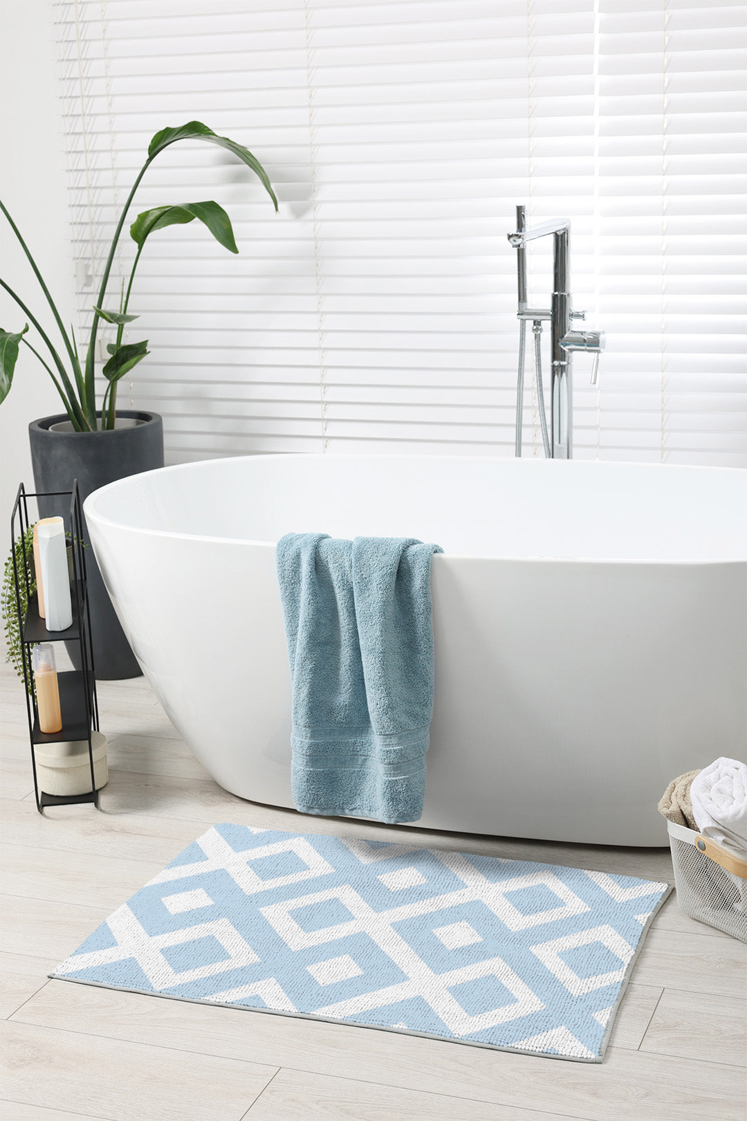 teppana-skandi-aqua-badematte-flauschige-schnell-trocknende-badematte-in-blau-gr image 3