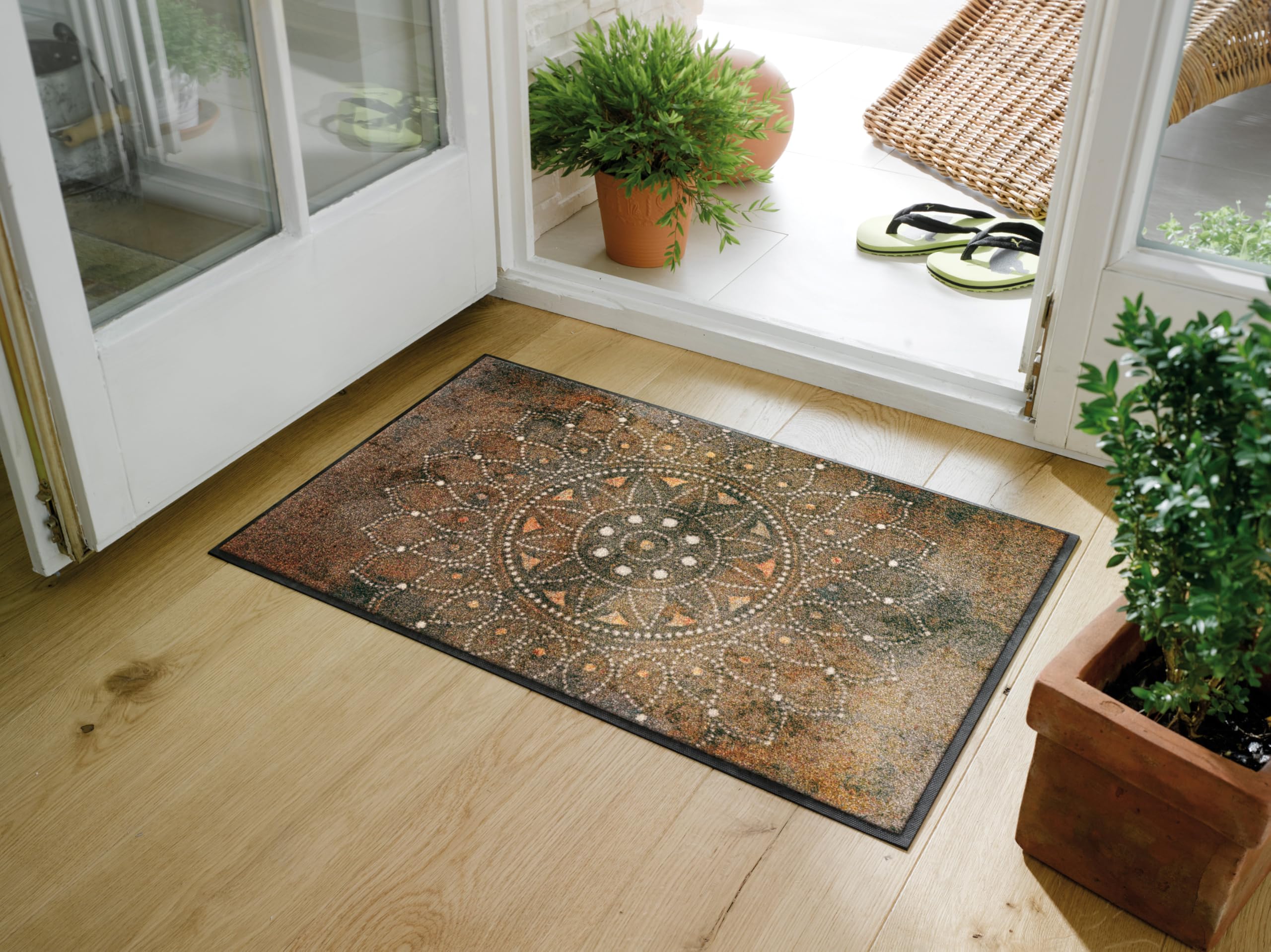 wash-dry-fu-matte-madhana-50x75-cm-waschbare-design-sauberlaufmatte-innen-und-au image 2