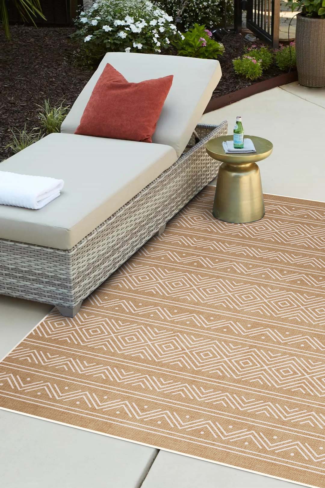 teppana-outdoor-aztek-haselnuss-teppich-waschbarer-outdoor-teppich-mit-azteken-m image 4