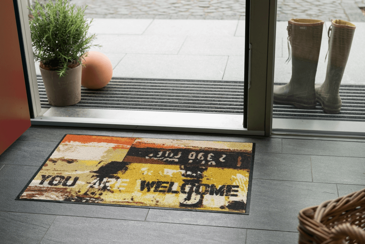 salonloewe-streetart-welcome-yellow-eingangsmatte-50-x-75-cm-waschbare-fu-matte- image 2
