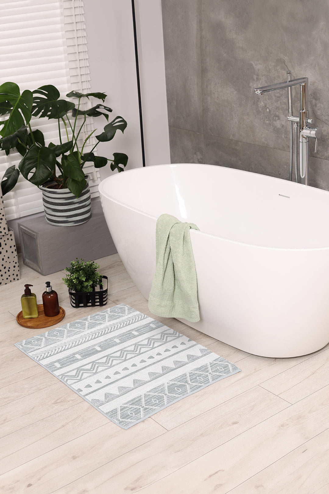 teppana-spirit-granit-badematte-waschbare-badmatte image 3