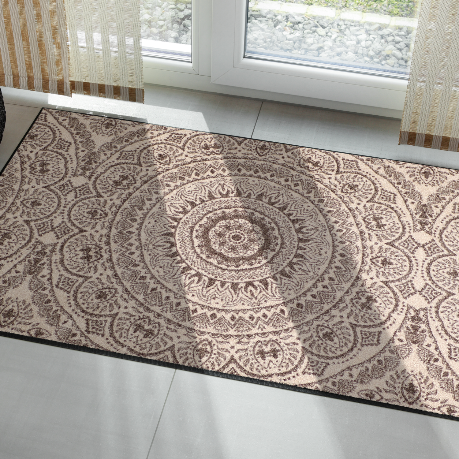 salonloewe-medallion-nougat-teppich-75-x-120-cm image 2