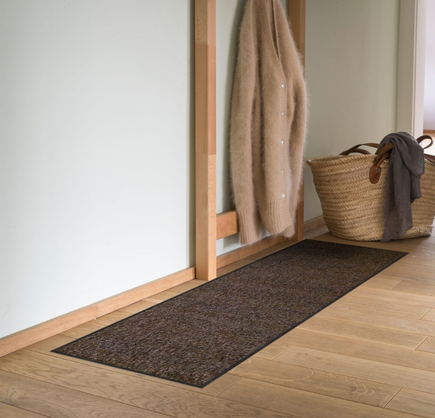 salonloewe-taupe-l-ufer-30-x-100-cm-waschbare-schmutzfangmatte-aus-polyamid-brau image 2