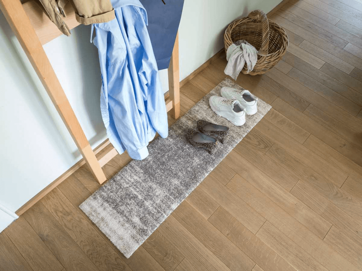 salonloewe-ronny-stripes-taupe-sonderform-35-x-120-cm image 2